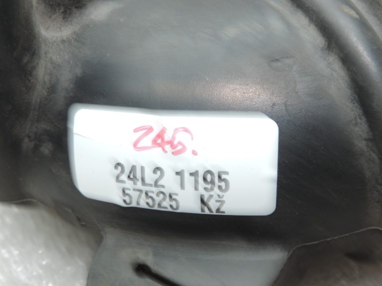 Oriģinālā 2014-2020 Toyota Yaris P13 1.3 VVT-i Hybrid gaisa ieplūdes šļūtene