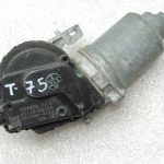 Oriģināls 2012-2020 Toyota Yaris P13 priekšējais tīrītāja motors Vējstikla tīrītāja motors