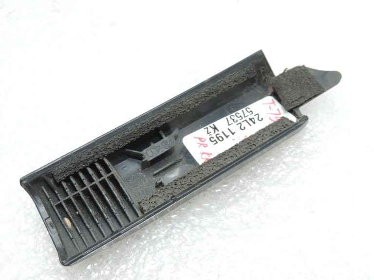 Oriģinālais 2012-2014 Toyota Yaris P13 priekšējo kreiso durvju vāka līstes 7575452010