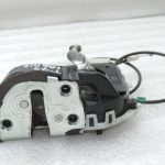 Oriģināla 2012-2014 Toyota Yaris P13 aizmugurējā labā durvju slēdzene