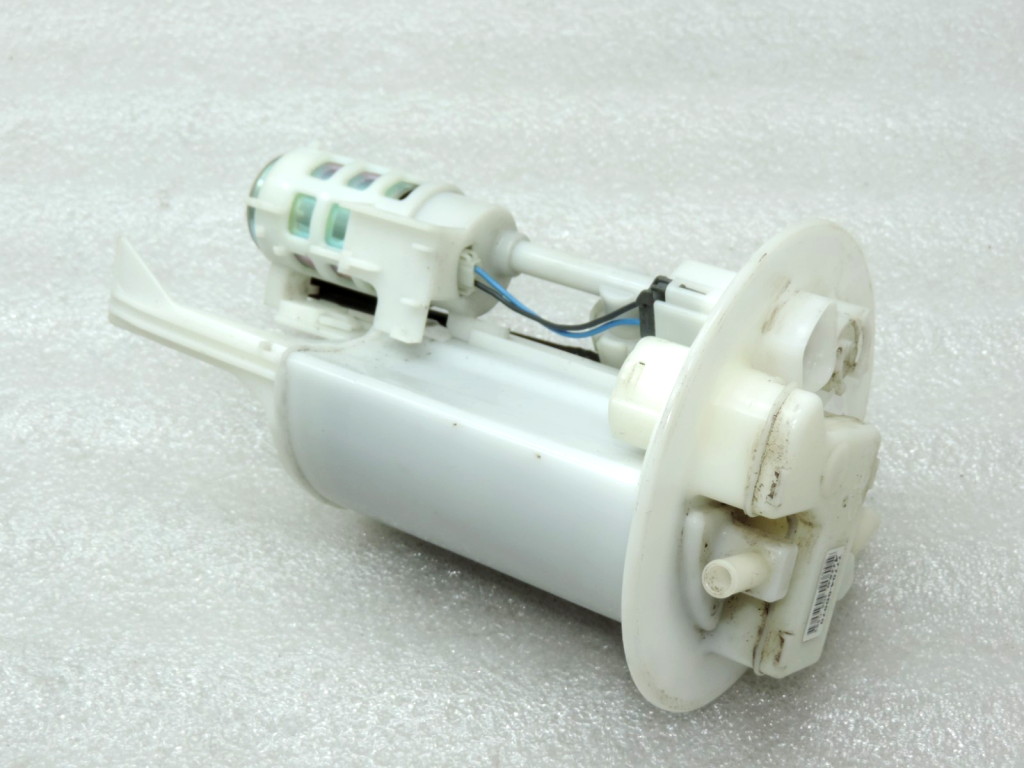 Oriģinālais 2012-2020 Toyota Yaris P13 1.3 VVT-i degvielas sūknis (bez degvielas sūtītāja)