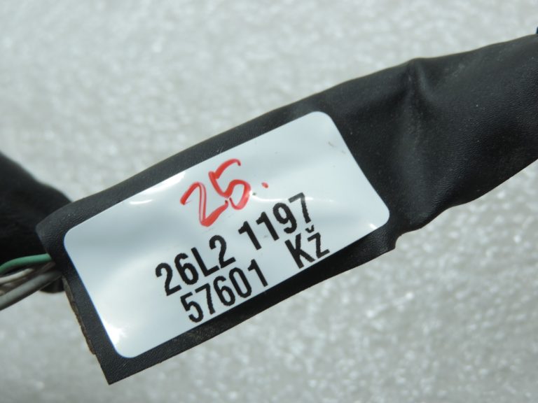 Oriģināls 2012-2020 Toyota Yaris P13 1.3 VVT-i degvielas sūkņa kabeļa spraudnis