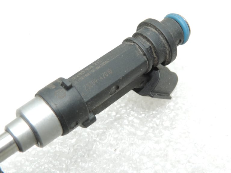 Oriģinālā 2005-2020 Toyota Yaris P9/P13 1.3 VVT-i Inžektora sprausla