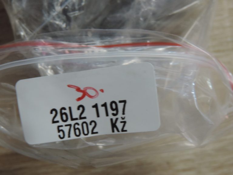 Oriģinālā 2005-2020 Toyota Yaris P9/P13 1.3 VVT-i Inžektora sprausla