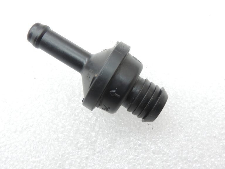 Oriģināls Toyota Yaris P13 bremžu pastiprinātāja vakuuma vārsts 447300D010