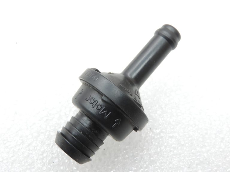 Oriģināls Toyota Yaris P13 bremžu pastiprinātāja vakuuma vārsts 447300D010