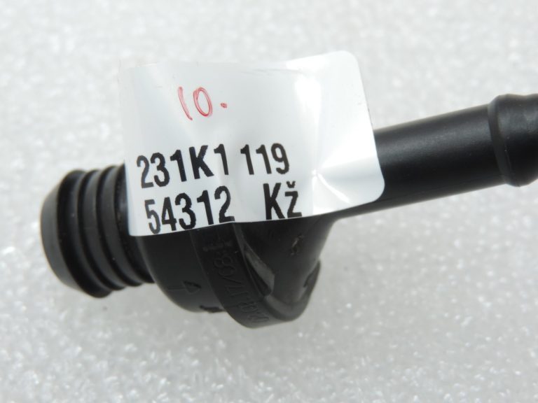 Oriģināls Toyota Yaris P13 bremžu pastiprinātāja vakuuma vārsts 447300D010