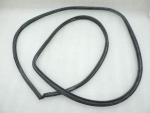 2014-2020 Toyota Yaris P13 priekšējais labās puses virsbūves durvju blīvējums 623110D400