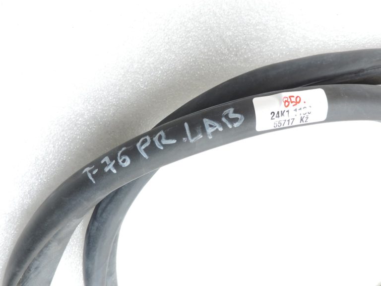 2014-2020 Toyota Yaris P13 priekšējais labās puses virsbūves durvju blīvējums 623110D400