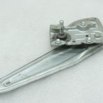 2014-2020 Toyota Yaris P13 Aizmugurējā stikla regulators pa labi 698300D230