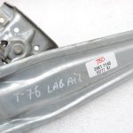 2014-2020 Toyota Yaris P13 Aizmugurējā stikla regulators pa labi 698300D230