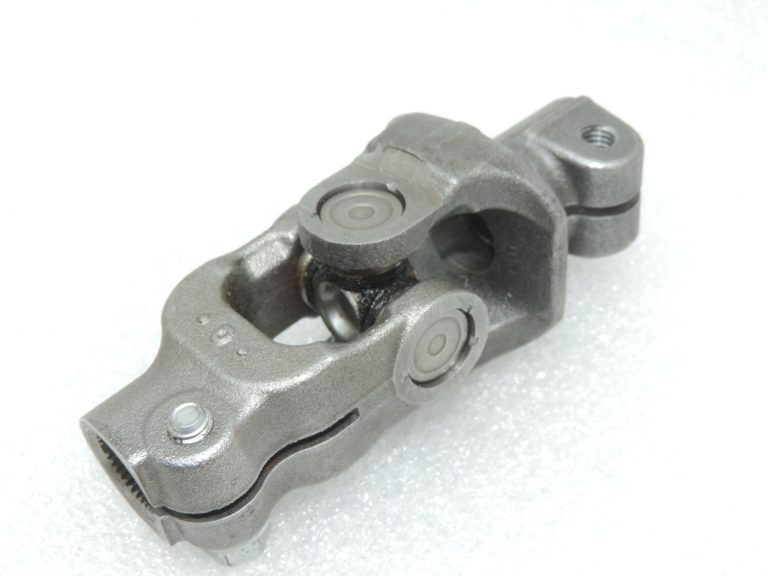 Oriģināls Toyota Yaris P13 stūres statņa universālais savienojums 452200D010
