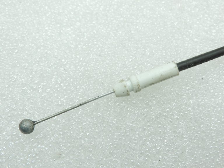 Oriģināls Toyota Yaris P13 priekšējo kreiso durvju slēdzenes trose 697100D170