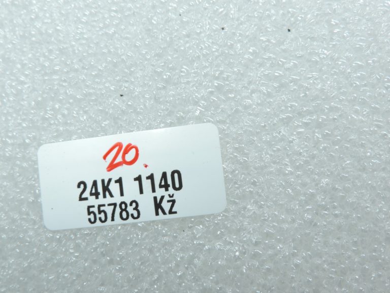 Oriģināls Toyota Yaris P13 priekšējo kreiso durvju slēdzenes trose 697100D170