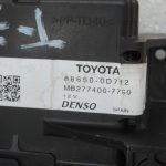 Oriģināls Toyota Yaris P13 gaisa kondicionēšanas vadības bloks 886500D712