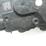 Oriģināls Toyota Yaris 2014 – 2020 P13 Priekšējais vējstikla tīrītāja motors 851100D191