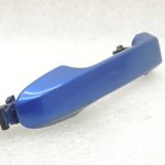 Oriģinālā Toyota Yaris P13 priekšējo/aizmugurējo ārdurvju rokturis Nebula Blue 8X2