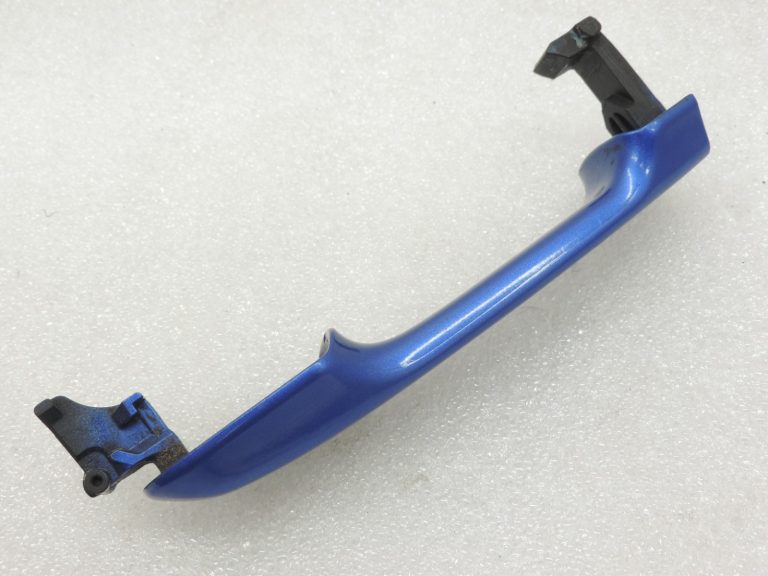 Oriģinālā Toyota Yaris P13 priekšējo/aizmugurējo ārdurvju rokturis Nebula Blue 8X2
