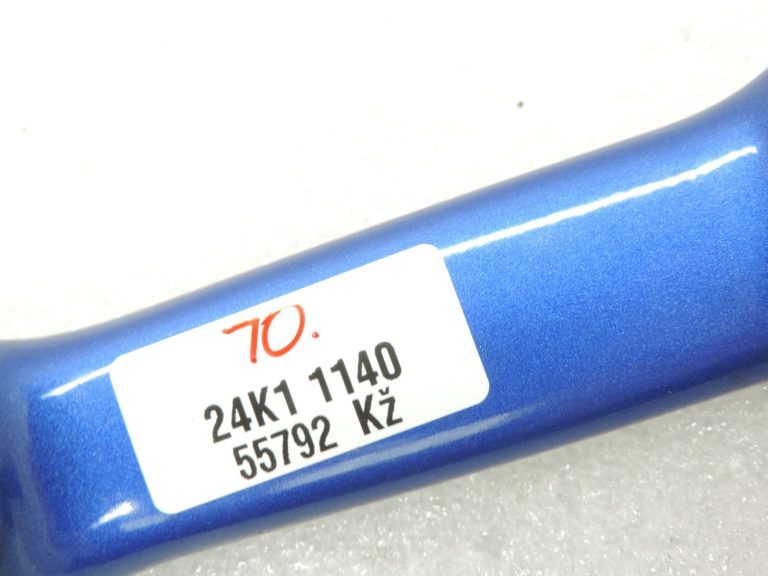 Oriģinālā Toyota Yaris P13 priekšējo/aizmugurējo ārdurvju rokturis Nebula Blue 8X2