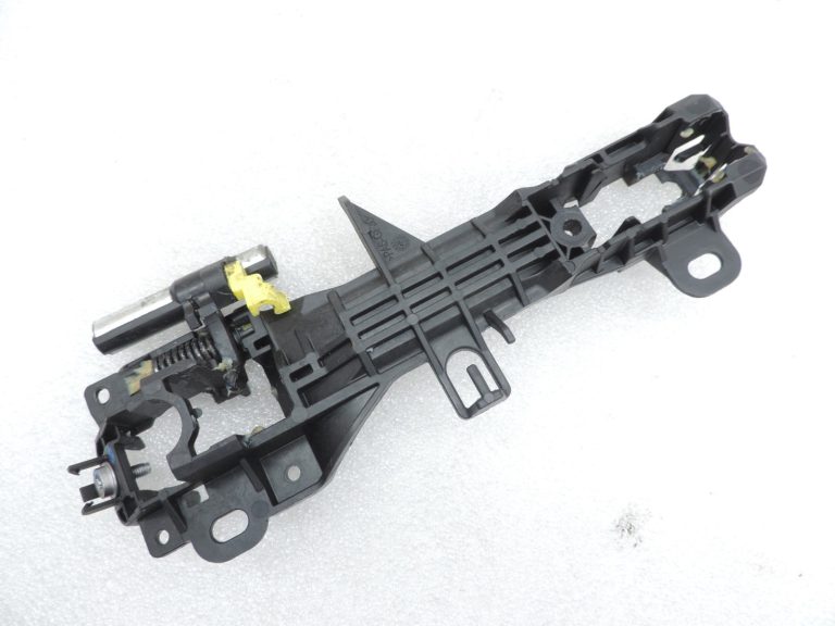 Oriģināls Toyota Yaris P13 priekšējais kreisais durvju rokturis 692020D070