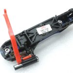 Oriģinālā Toyota Yaris P13 2014 – 2020 aizmugurējā labās puses durvju rokturis, miglaini zils (8X2)