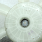 Oriģināls Toyota Yaris P13 1.5 Hybrid Radiatora ventilators 163610Y250