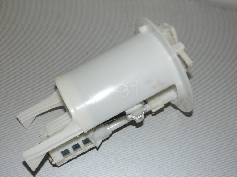 Oriģināls Toyota Yaris P13 1.5 Hybrid degvielas sūknis 777040D070