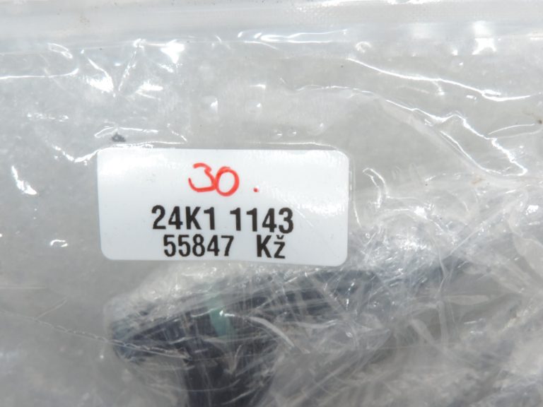 Oriģinālais 2014-2020 Toyota Yaris P13 1.5 Hybrid degvielas iesmidzinātājs 2320949275