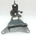 Oriģināls Toyota Yaris P13 1.5 Hybrid dzinēja stiprinājums kreisajā pusē 123720Y150