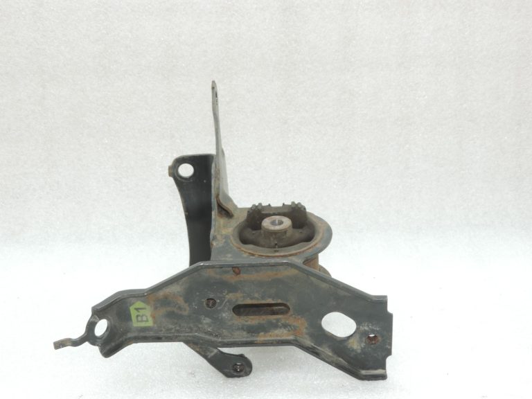 Oriģināls Toyota Yaris P13 1.5 Hybrid dzinēja stiprinājums kreisajā pusē 123720Y150