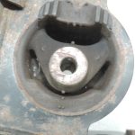 Oriģināls Toyota Yaris P13 1.5 Hybrid dzinēja stiprinājums kreisajā pusē 123720Y150