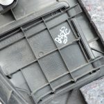 2014-2020 Toyota Yaris P13 Aizmugures durvju vāks, iekšējais apdares elements 647800D010C0