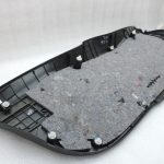 2014-2020 Toyota Yaris P13 Aizmugures durvju vāks, iekšējais apdares elements 647800D010C0