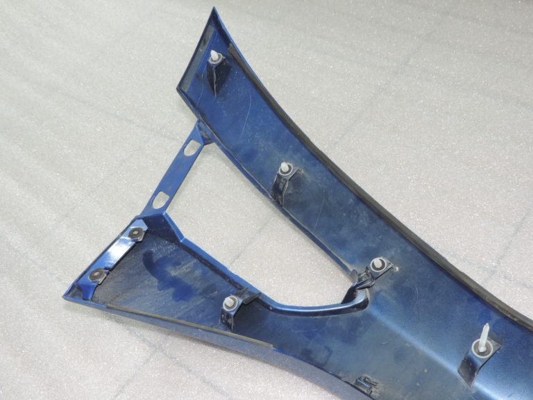 2014-2020 Toyota Yaris P13 aizmugurējo durvju apdare, miglaini zila (8X2) 768010D922