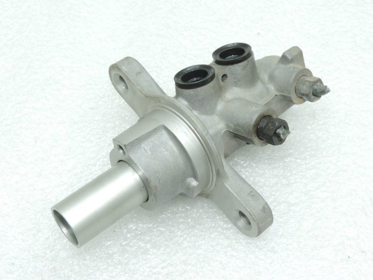 Oriģinālais Toyota Avensis T27 1.8 VVT-i galvenais bremžu cilindrs 4720109380, 47201-09380