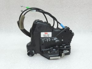 Подлинный замок передней правой двери Toyota Avensis T27 6903005130, 69030-05130