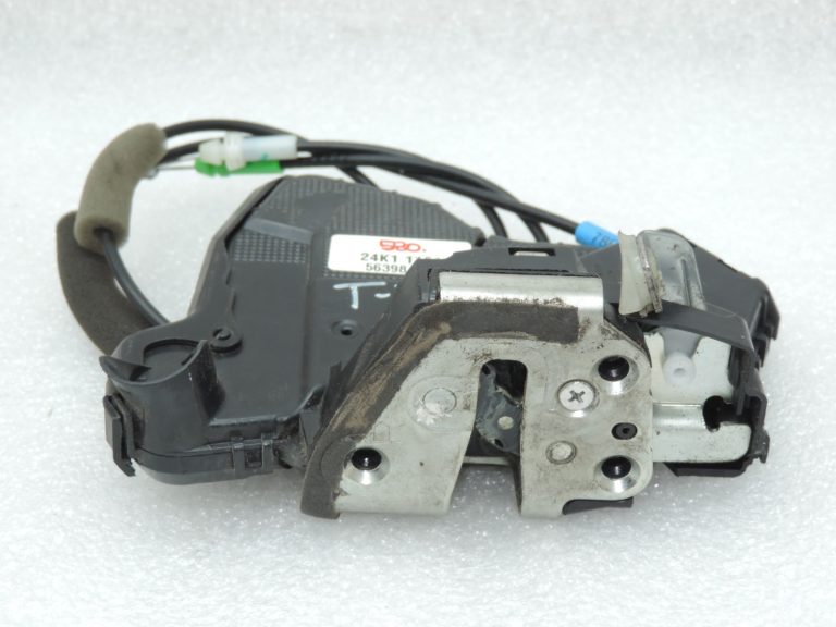 Oriģinālā Toyota Avensis T27 Priekšējā labās puses durvju slēdzene 6903005130, 69030-05130