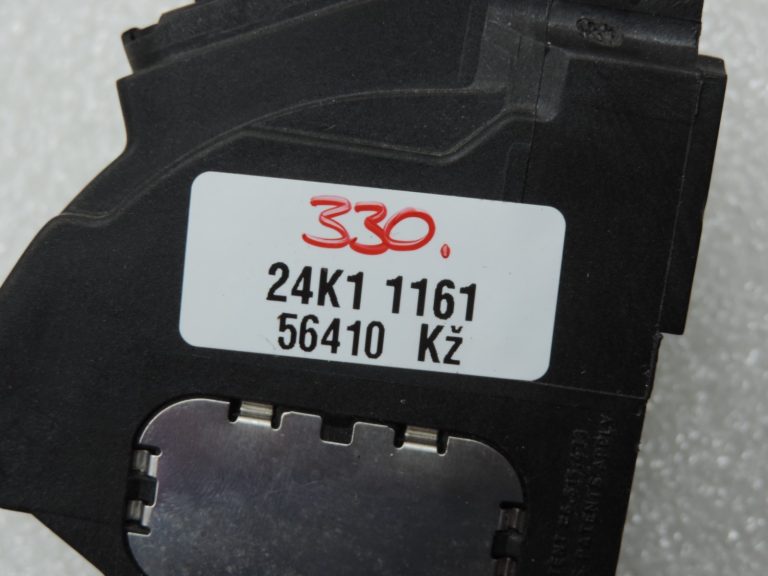 Oriģināls Toyota Avensis T27 1.8 VVT-i akseleratora pedālis 7811002022, 78110-02022