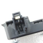 Oriģināls Toyota Avensis T27 degvielas uzpildes vāka vāciņa pieskrūvējamā daļa degvielas uzpildes vāka izpildmehānisms