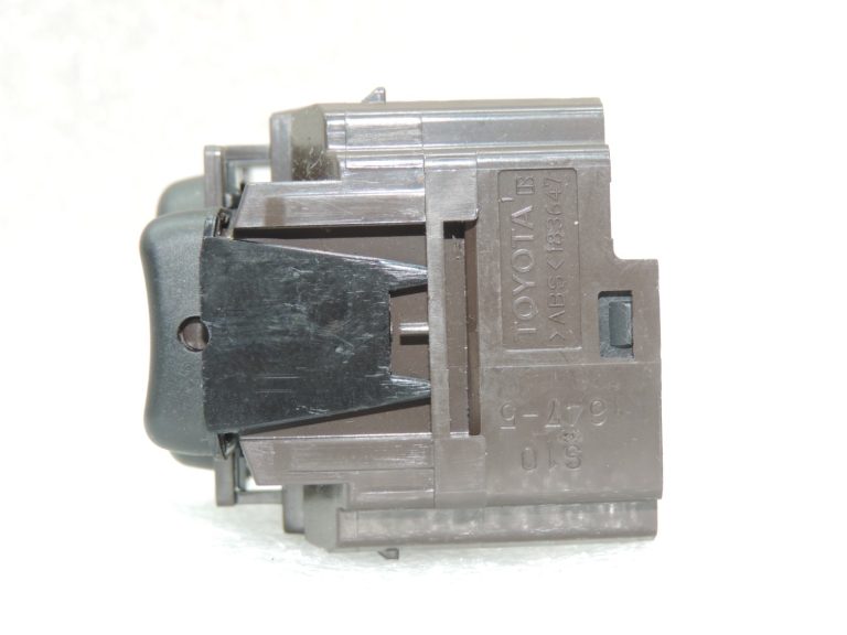 Oriģināls Toyota Avensis T27 ārējo spoguļu regulēšanas slēdzis 8487205030