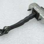 Oriģinālā Toyota Avensis T27 priekšējo kreiso durvju bremžu sistēma 6861005050, 68610-05050