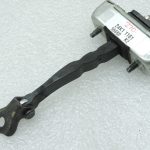 Oriģinālā Toyota Avensis T27 priekšējo kreiso durvju bremžu sistēma 6861005050, 68610-05050