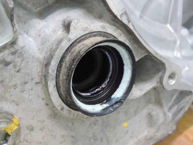 Toyota Yaris IV P21 1.5 HEV automātiskā transmisija CVT pārnesumkārba P910