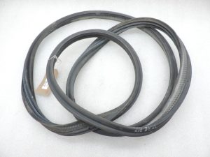 Oriģināls Toyota Yaris P21 aizmugurējo durvju blīvētājs 67881K0010, 67881-K0010