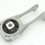 Oriģināls Toyota Yaris P21 1.5 Hybrid motora stiprinājuma kronšteins 12363K0050