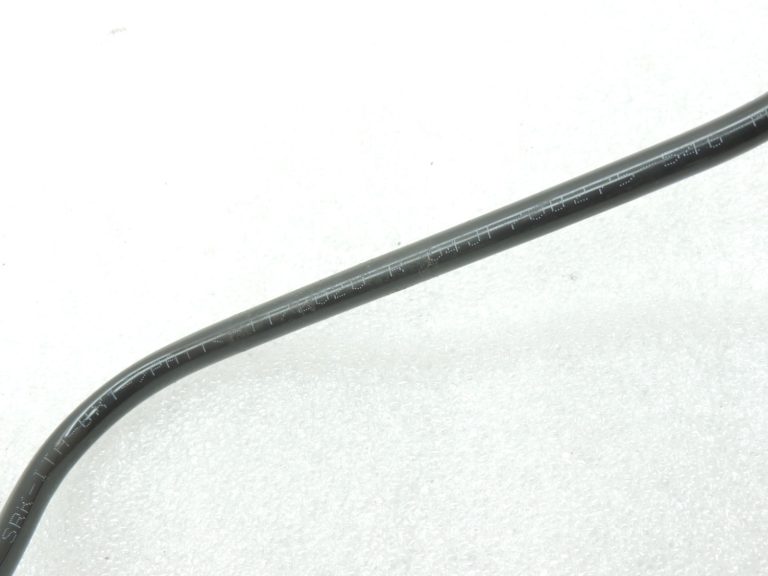 Oriģinālā Toyota Yaris P21 1.5 Hybrid degvielas tvertnes ventilācijas caurule 77027K0050