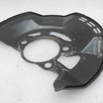 Oriģinālā Toyota Yaris P21 1.5 Hybrid bremžu diska splash plate priekšējā labajā pusē
