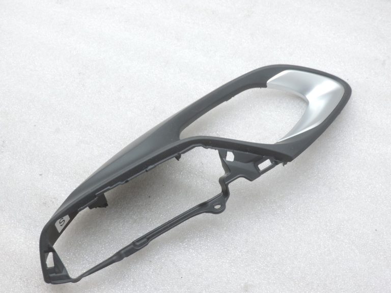 Oriģināls Toyota Yaris P21 priekšējais kreisais iekšējo durvju rokturu vāks 67656-K0050