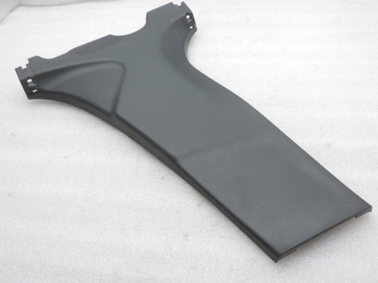 Oriģinālā Toyota Yaris P21 B-pilona apdare kreisā, melna 62414K0020C1