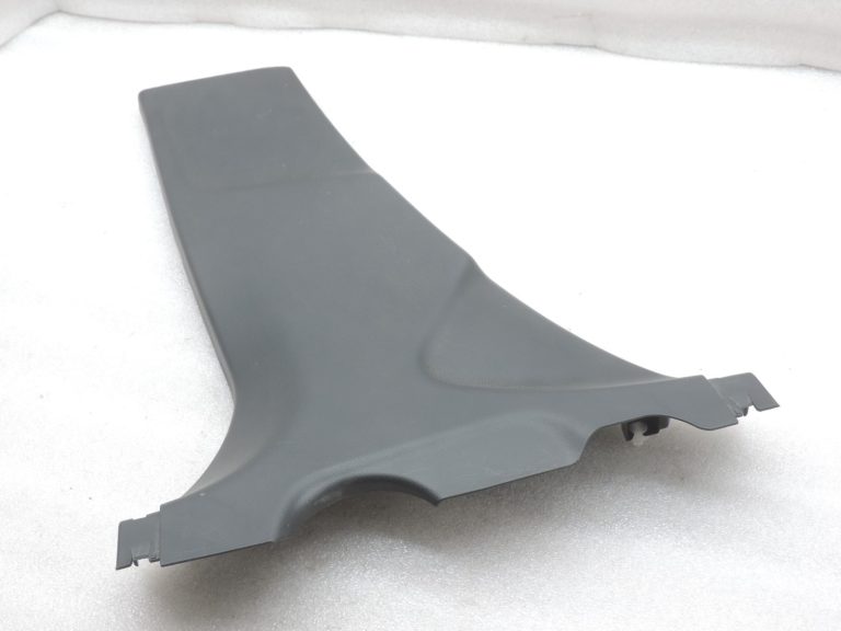 Oriģinālā Toyota Yaris P21 B-pilona apdare kreisā, melna 62414K0020C1